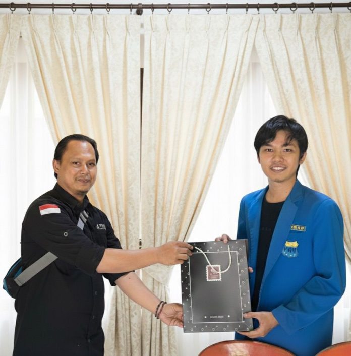 WhatsApp Image 2025-11-11 at 09.29.40